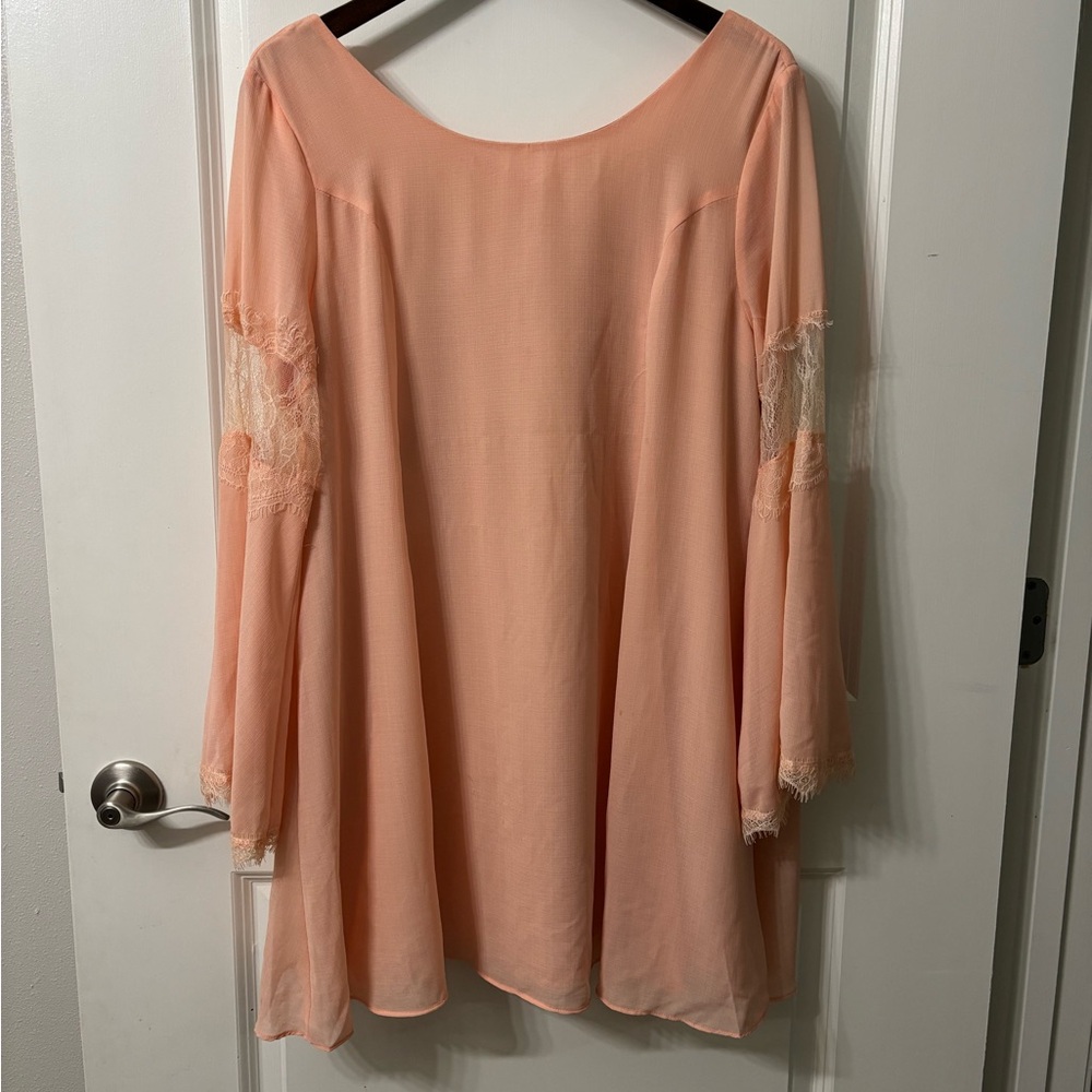 Entro Peach Shift Dress Bell sleeve with lace inset size Large NWT